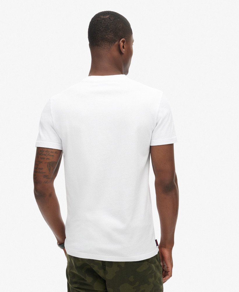 t-shirt met essential-logo van biologisch katoen in optischgevaarsoranje.