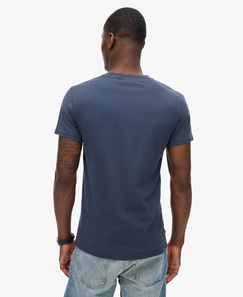 t-shirt met essential logo van biologisch katoen in lauren navyfluro lime.