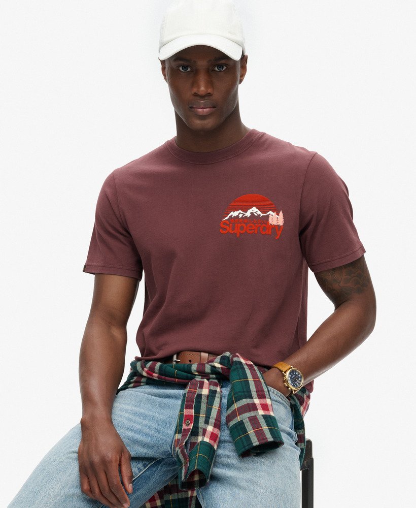 geweldig outdoor t-shirt met borstprint in rumrozijnenbruin.