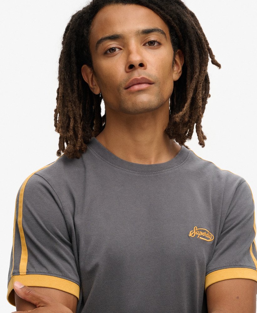 essential logo retro gestreept t-shirt in grafietzwart