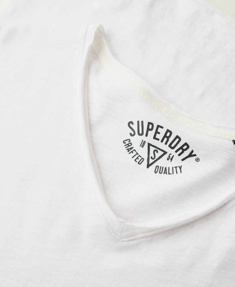 t-shirt met v-hals en rafelige rand in optic