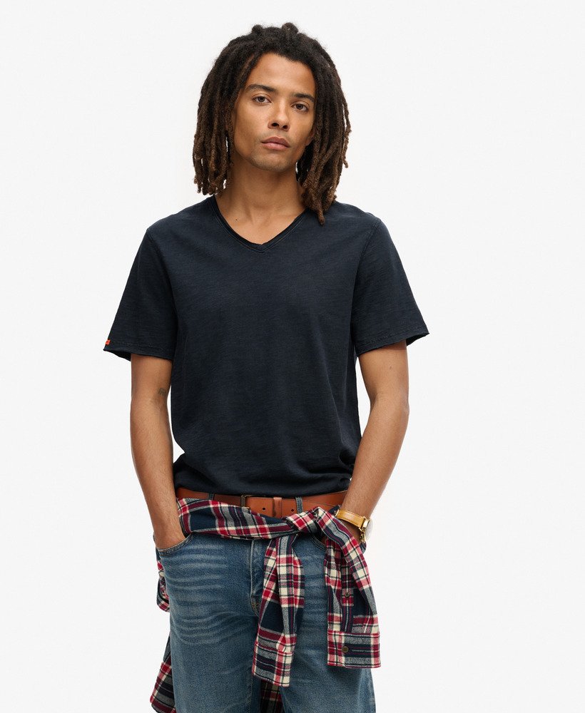 t-shirt met v-hals en rafelige rand in eclipse navy