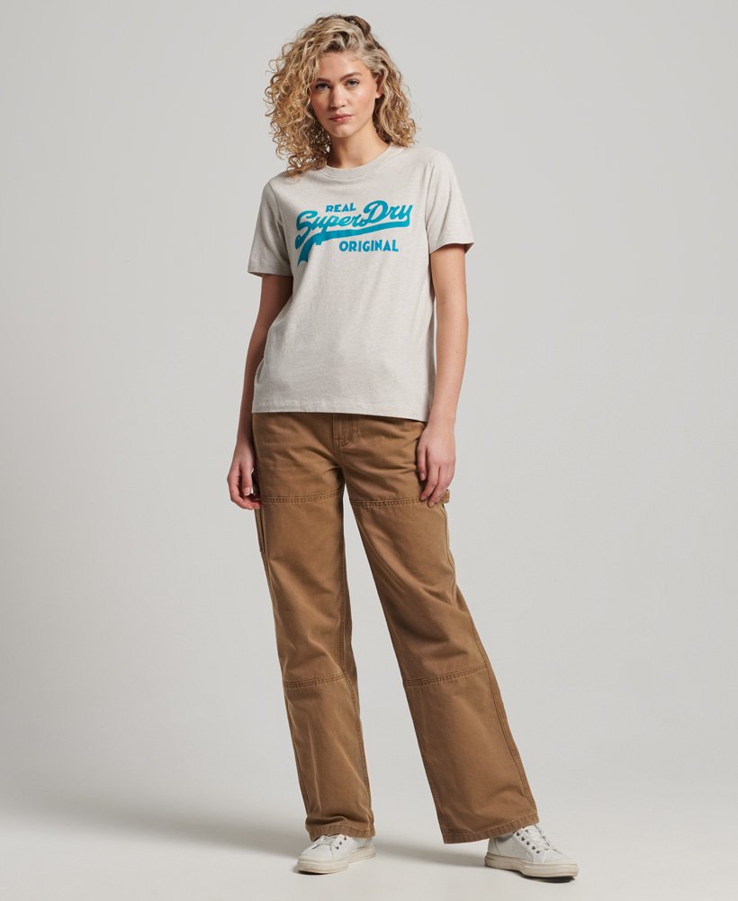 vintage t-shirt van biologisch katoen met logo en opdruk in havermoutkleur.