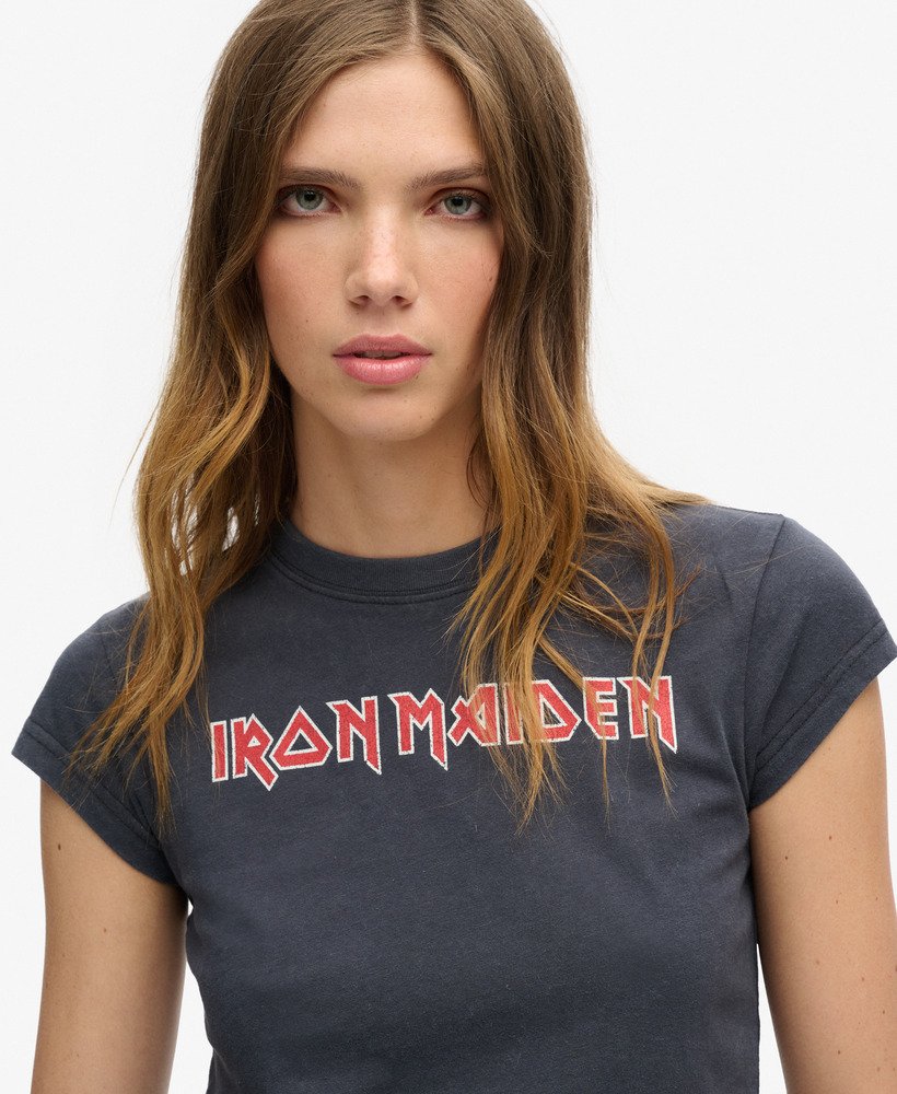 iron maiden x superdry t-shirt met korte mouwen in mid backstage black