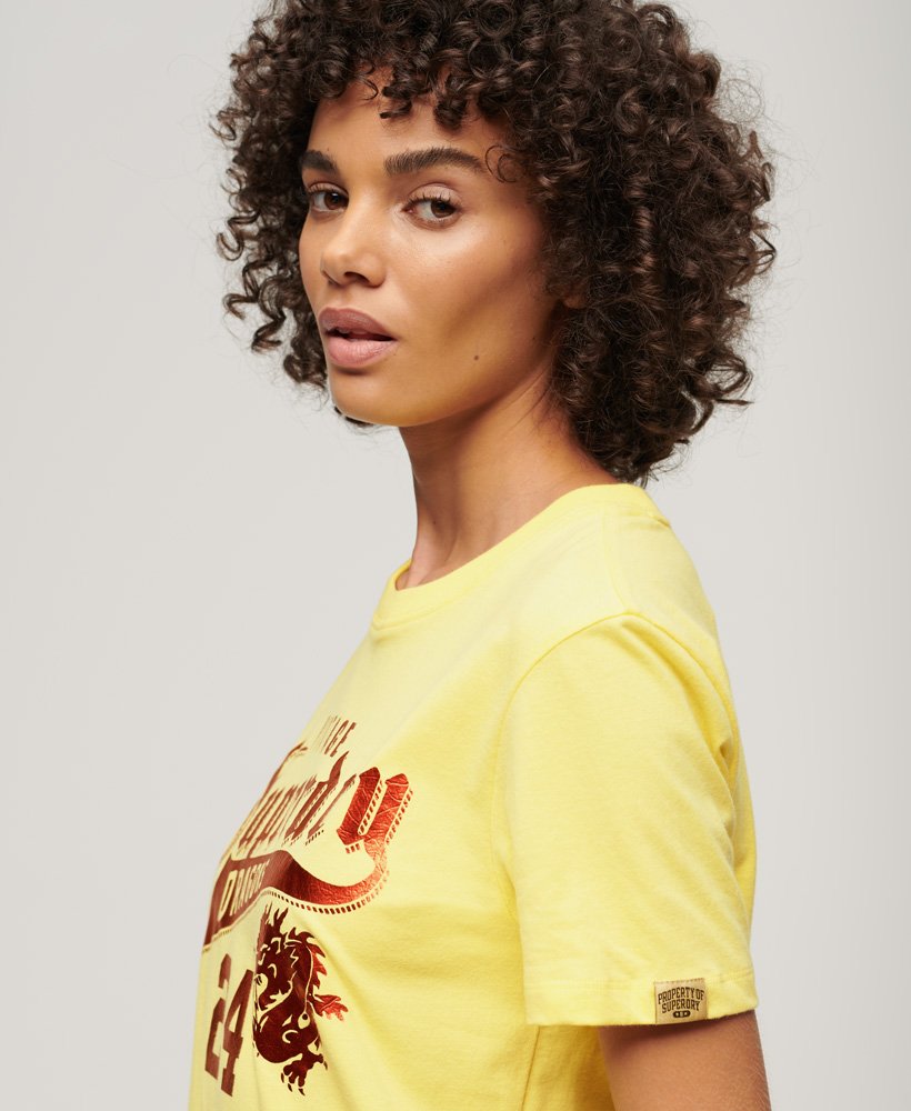 grafisch t-shirt voor chinees nieuwjaar in licht citroengeel.