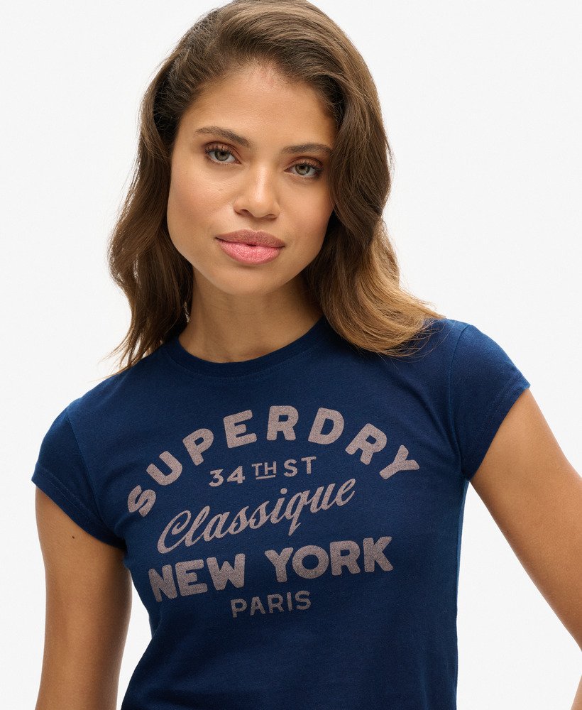 indigo workwear t-shirt met korte mouwen in diepblauwe denimwassing.