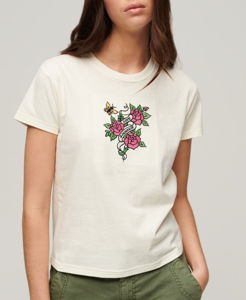 getailleerd t-shirt met tattoo-borduurwerk in crèmekleur.
