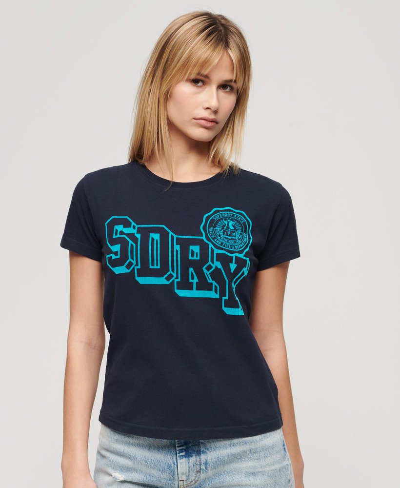getailleerd varsity-t-shirt met fluweelachtige afwerking in donkerblauw.