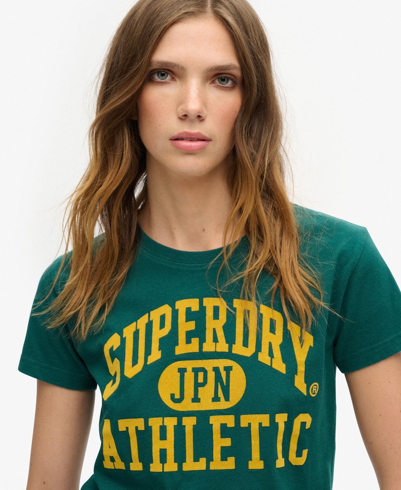 getailleerd varsity-t-shirt met fluweelachtige afwerking in donker bosgroen.