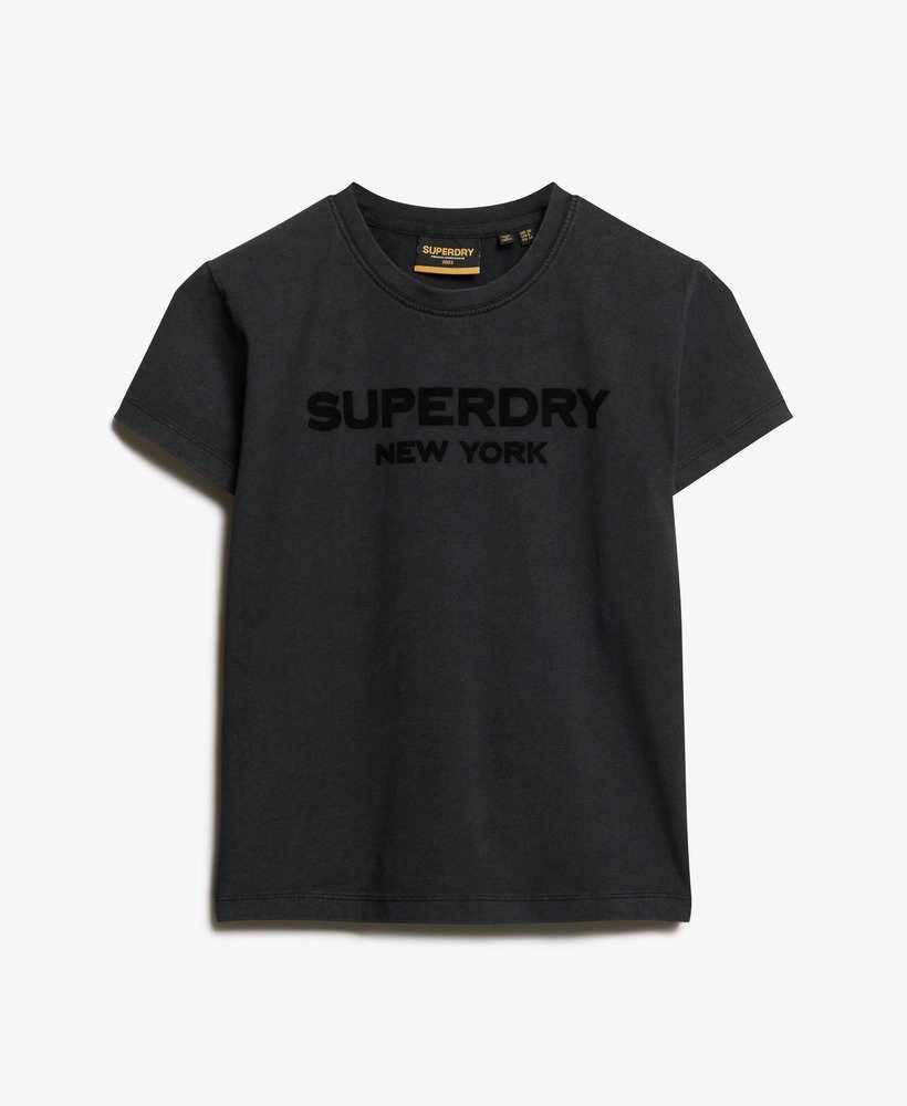 sport luxe graphic fitted t-shirt in zwart