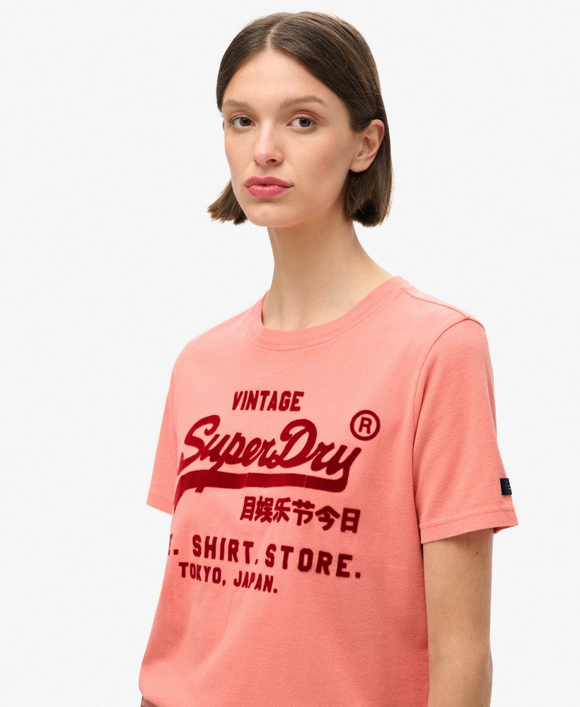 klassiek vintage logo-t-shirt met relaxte pasvorm in de kleur burnt coral.
