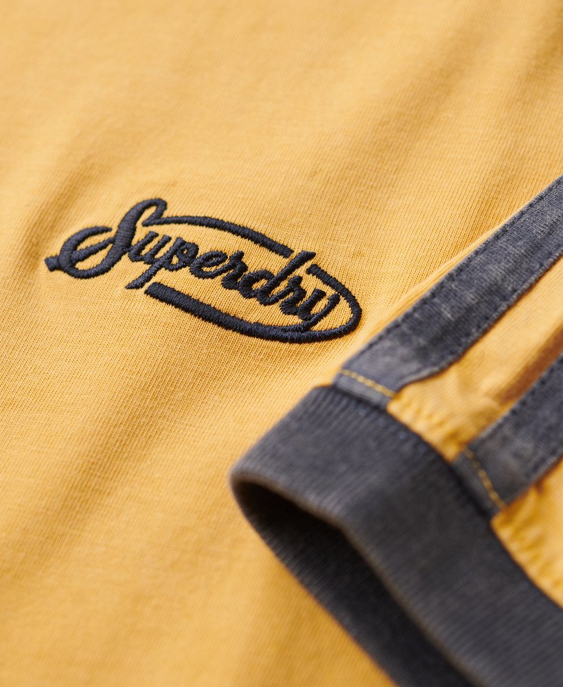 oversized essential logo retro gestreept t-shirt in wintergoud