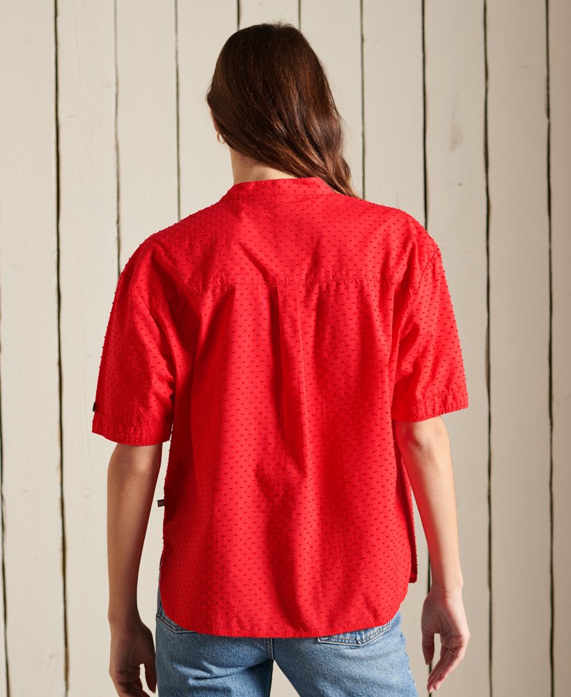 blouse met opstaande kraag in campusrood