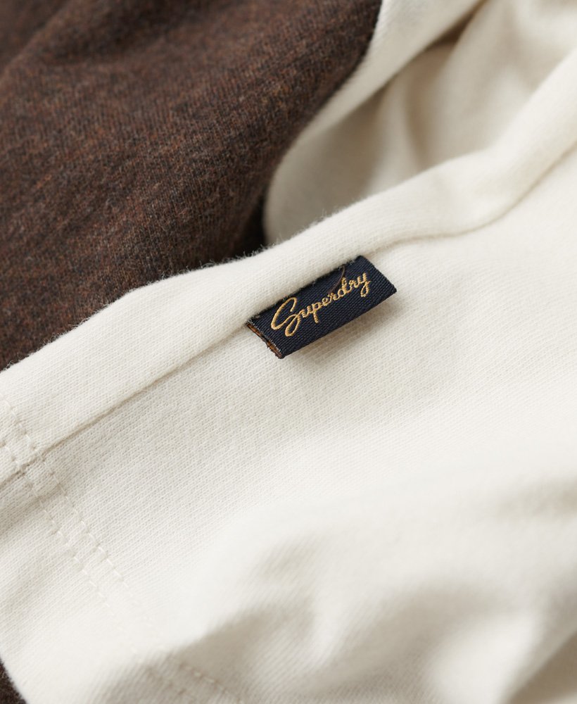 essential logo baseballshirt met lange mouwen in gebroken witdonker chocoladebruin gemêleerd