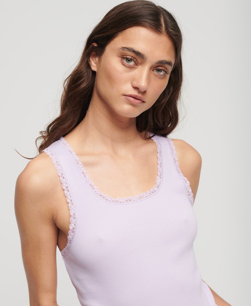 vintage vestje met kanten rand van athletic essentials in palma violet