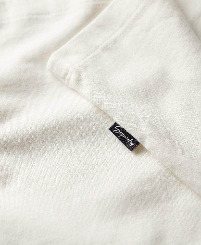 essential logo baseballshirt met lange mouwen in licht lavendelpaarsgebroken wit
