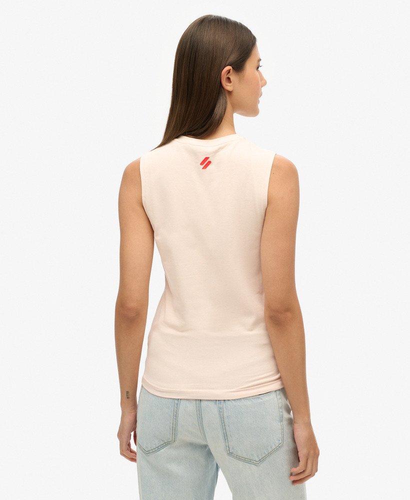 sport luxe graphic fitted tank top in mauve morn pink