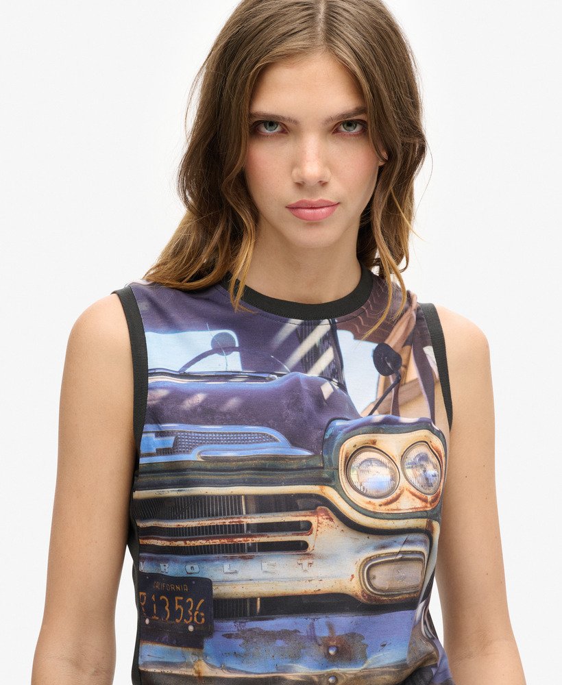 sub print vest top in car aop