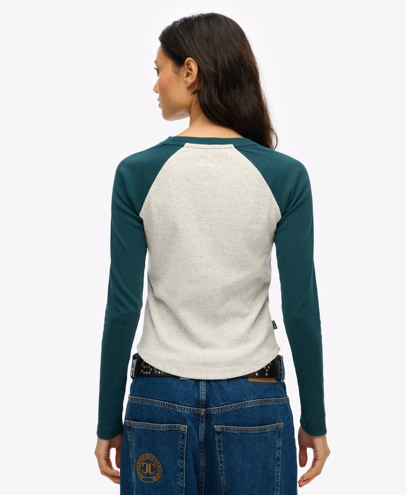 Essential Logo Ribbed Baseball Long Sleeve Top