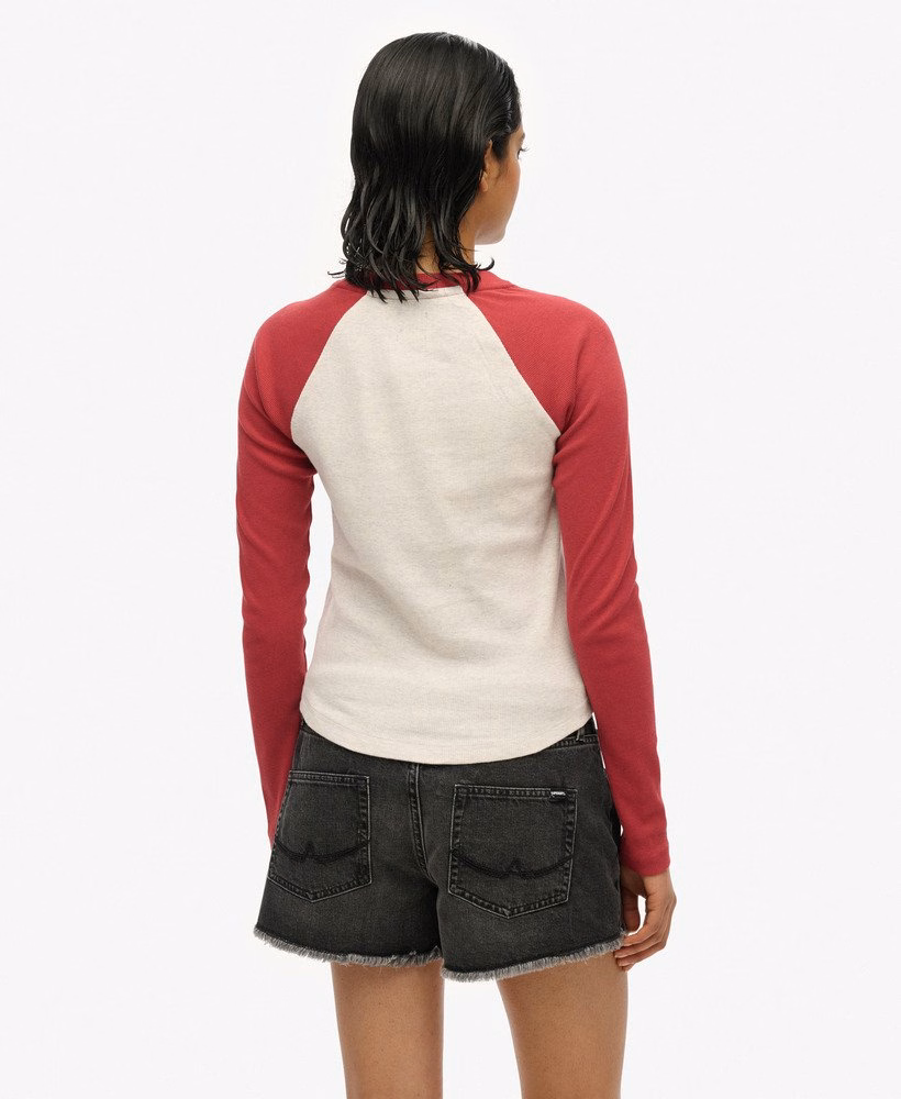 Essential Logo Ribbed Baseball Long Sleeve Top