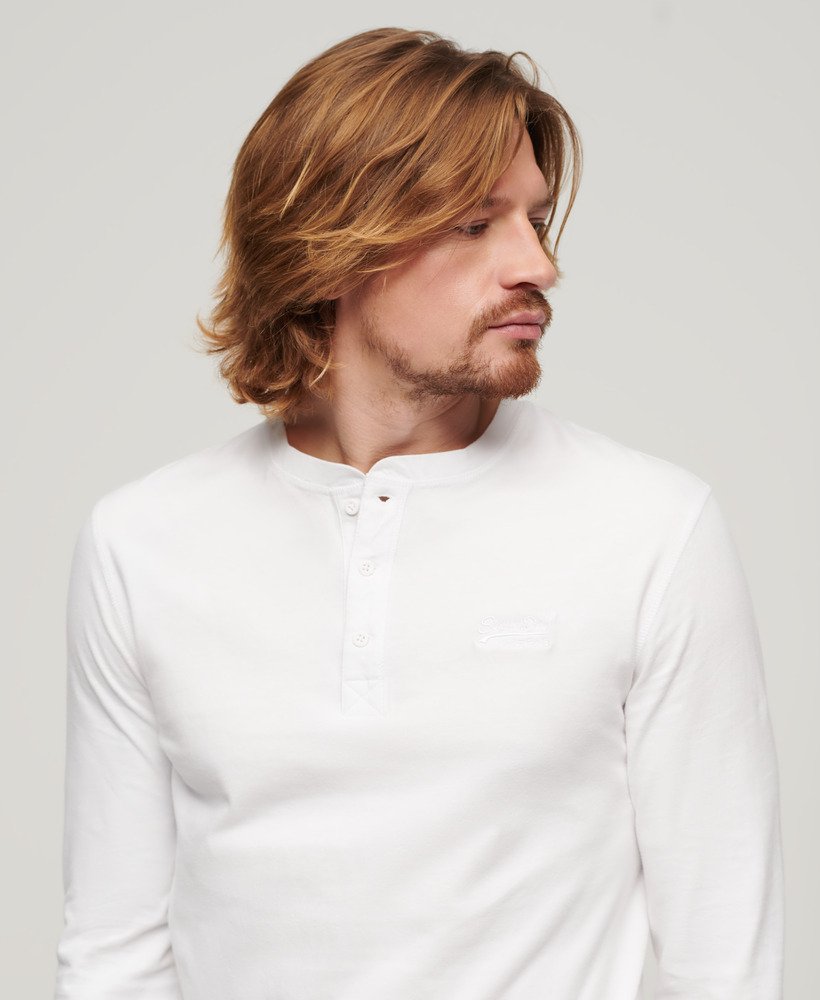 vintage top met geborduurd logo en halve knoopsluiting in optic