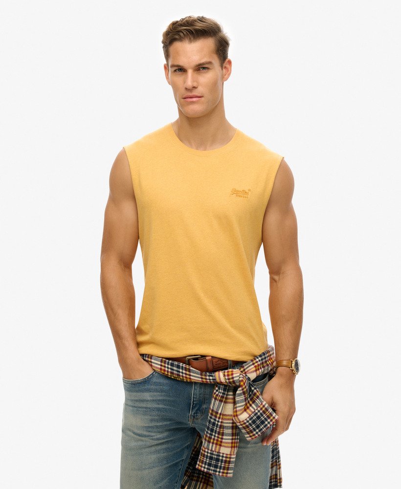 tanktop met essential logo van biologisch katoen in okergeel gemêleerd