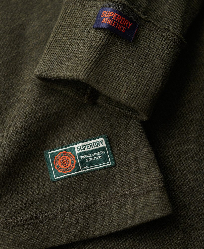 vintage sportieve top met lange mouwen in de kleur grandad in de kleur campus green grit.