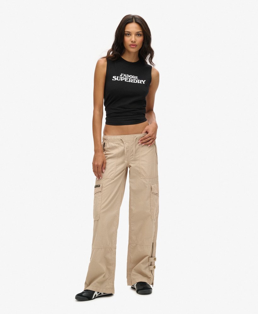 cargo broek met lage taille en wijde pijpen in stonewash-kleur.