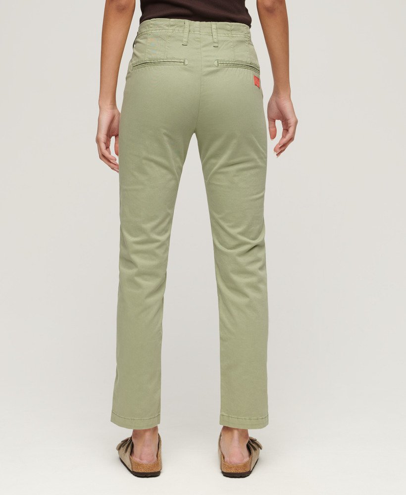 chino broek met middelhoge taille in stoffig mintgroen