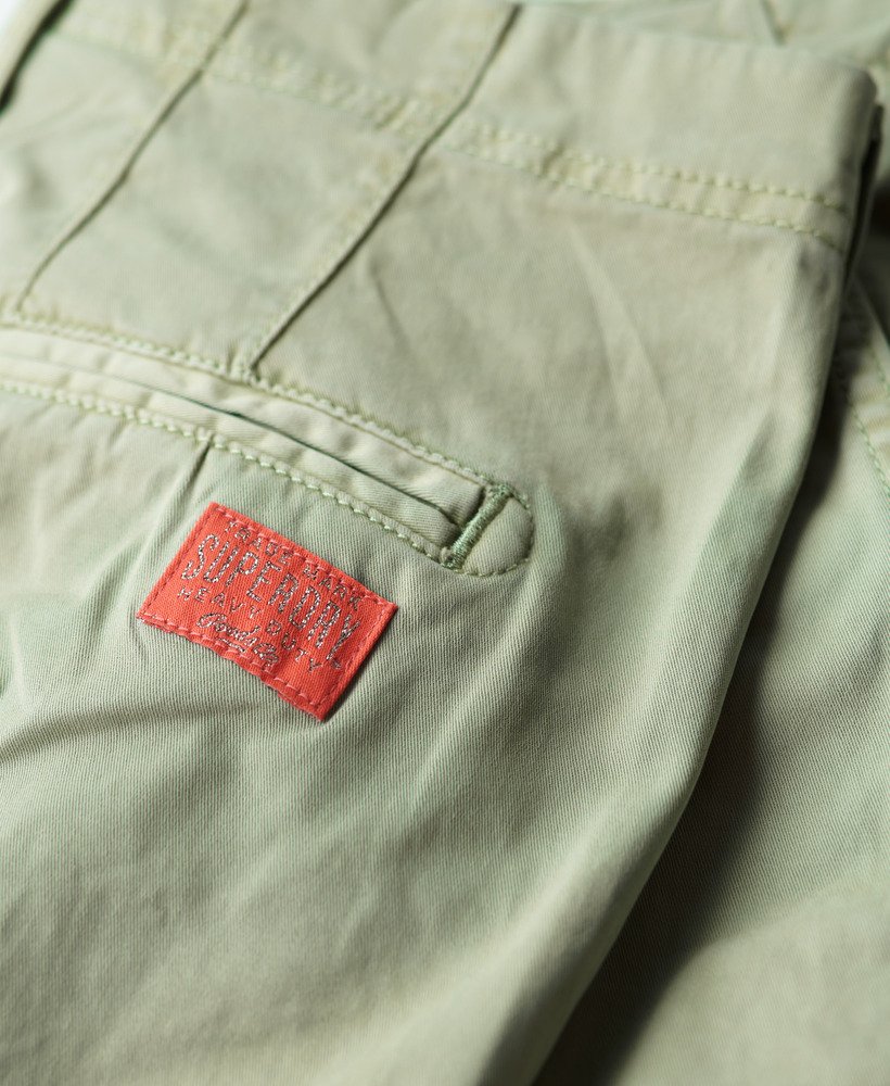 chino broek met middelhoge taille in stoffig mintgroen