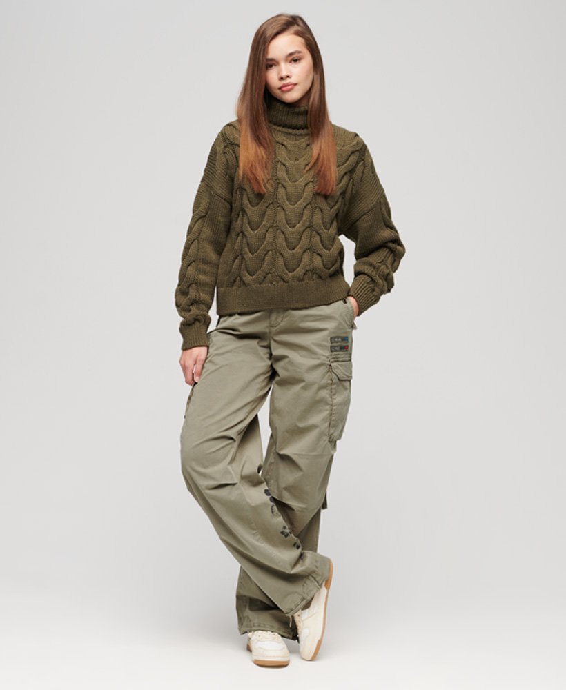 superdry x ringspun boyfriend cargo pants in bieslookgroen